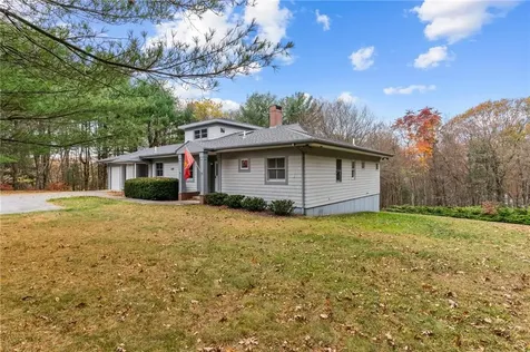 44 Hopkins Avenue Johnston RI 02919