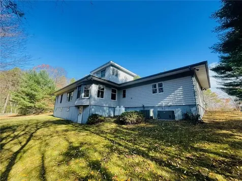 44 Hopkins Avenue Johnston RI 02919