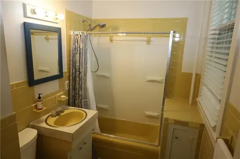 90 Rhode Island Avenue Newport RI 02840