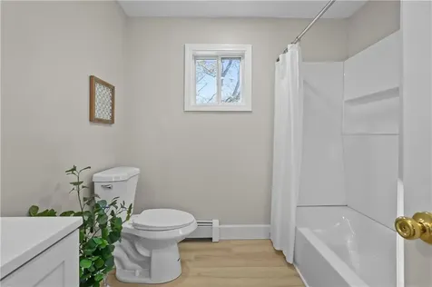 40 Woodlawn Road North Smithfield RI 02896