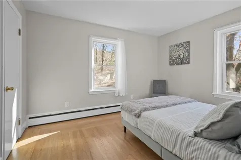 40 Woodlawn Road North Smithfield RI 02896