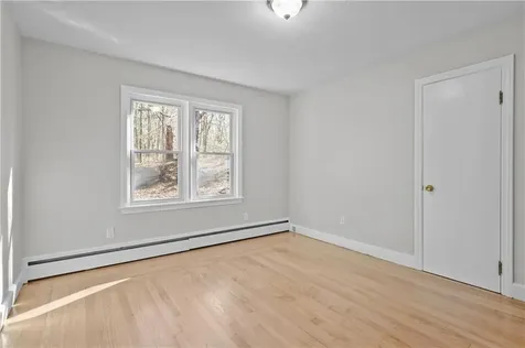 40 Woodlawn Road North Smithfield RI 02896