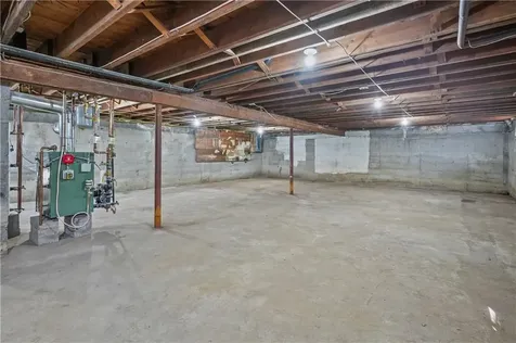 40 Woodlawn Road North Smithfield RI 02896