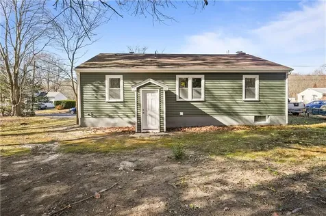 40 Woodlawn Road North Smithfield RI 02896