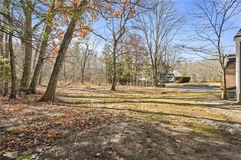 40 Woodlawn Road North Smithfield RI 02896