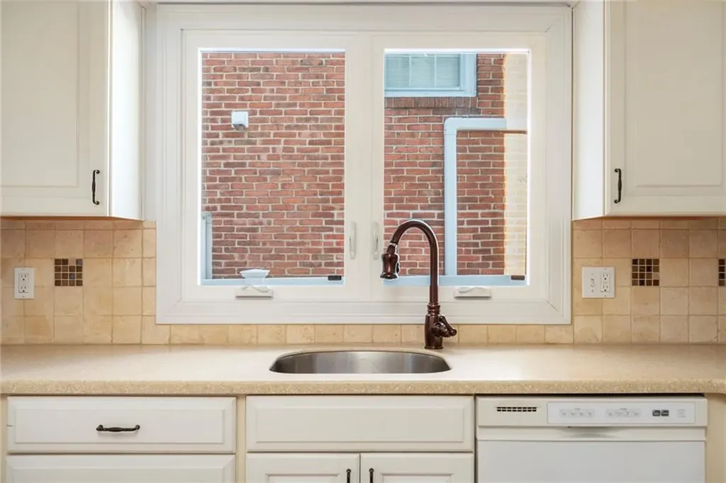 321 Cole Avenue Providence RI 02906