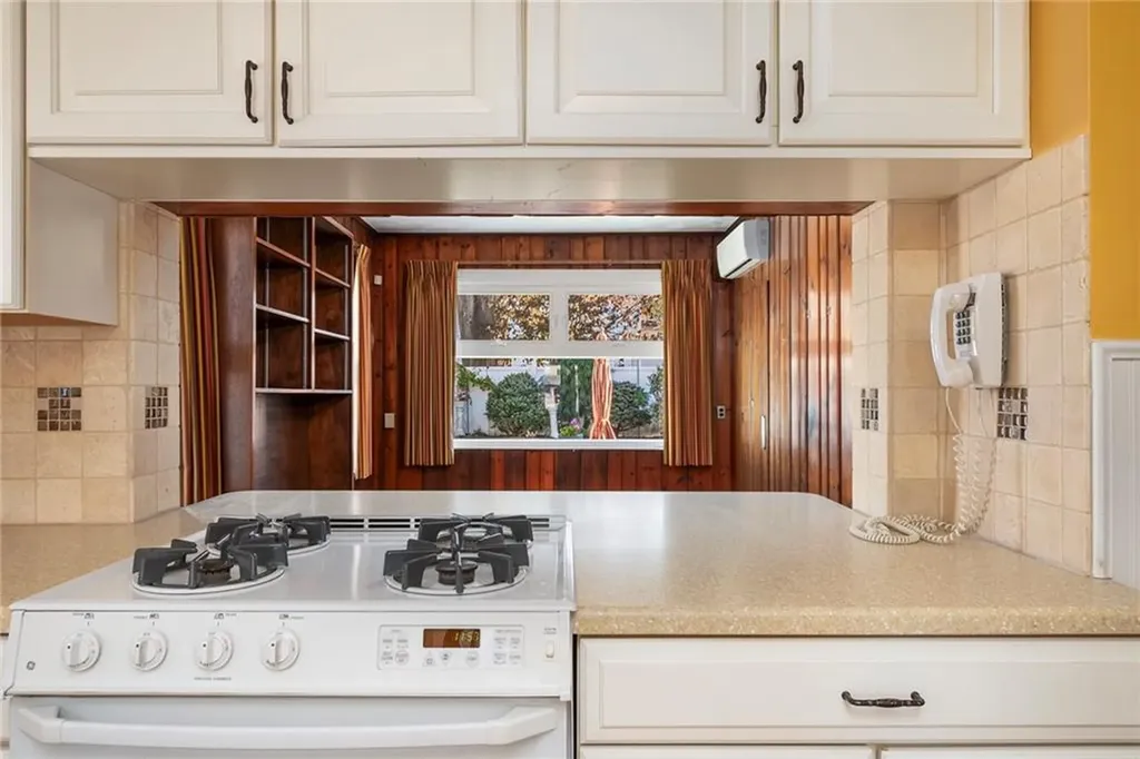 321 Cole Avenue Providence RI 02906