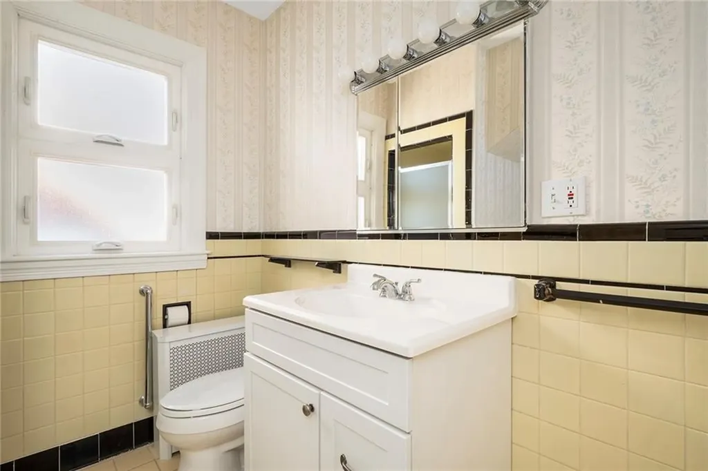 321 Cole Avenue Providence RI 02906