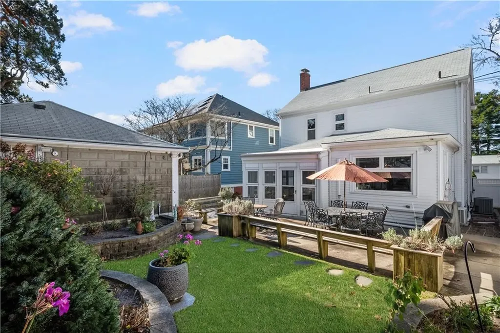 321 Cole Avenue Providence RI 02906