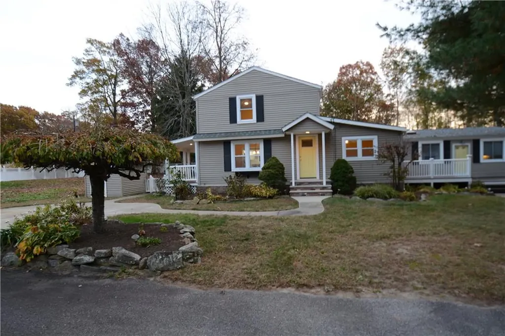 15 Granite Street Johnston RI 02919