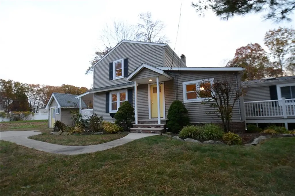 15 Granite Street Johnston RI 02919