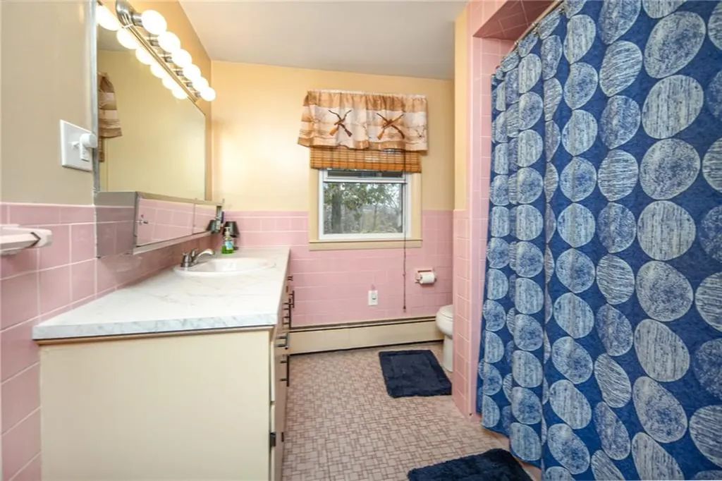 41 Old River Road Lincoln RI 02865