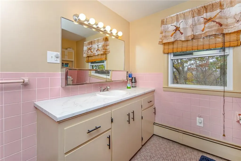 41 Old River Road Lincoln RI 02865