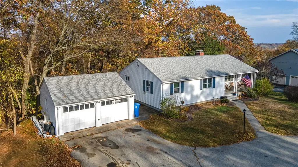 41 Old River Road Lincoln RI 02865