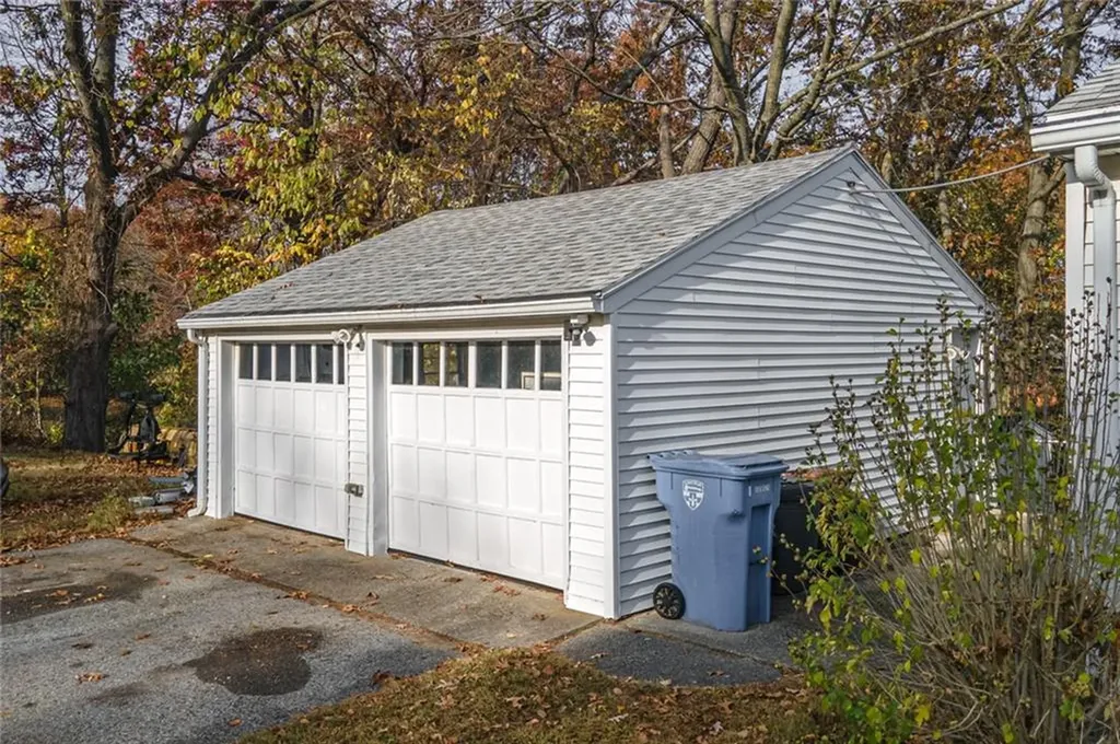 41 Old River Road Lincoln RI 02865