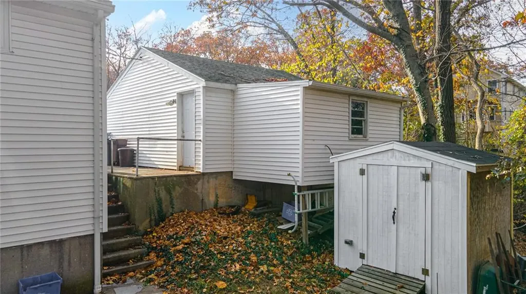 41 Old River Road Lincoln RI 02865