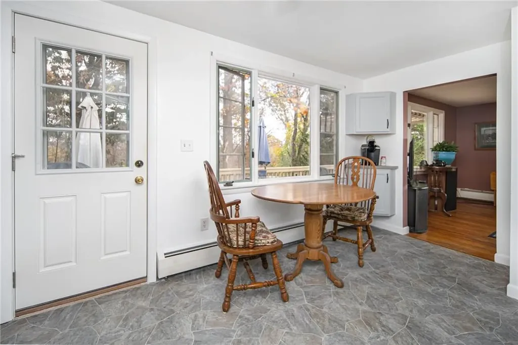 41 Old River Road Lincoln RI 02865