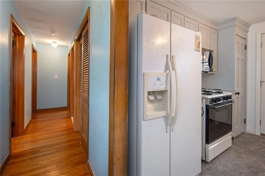 41 Old River Road Lincoln RI 02865
