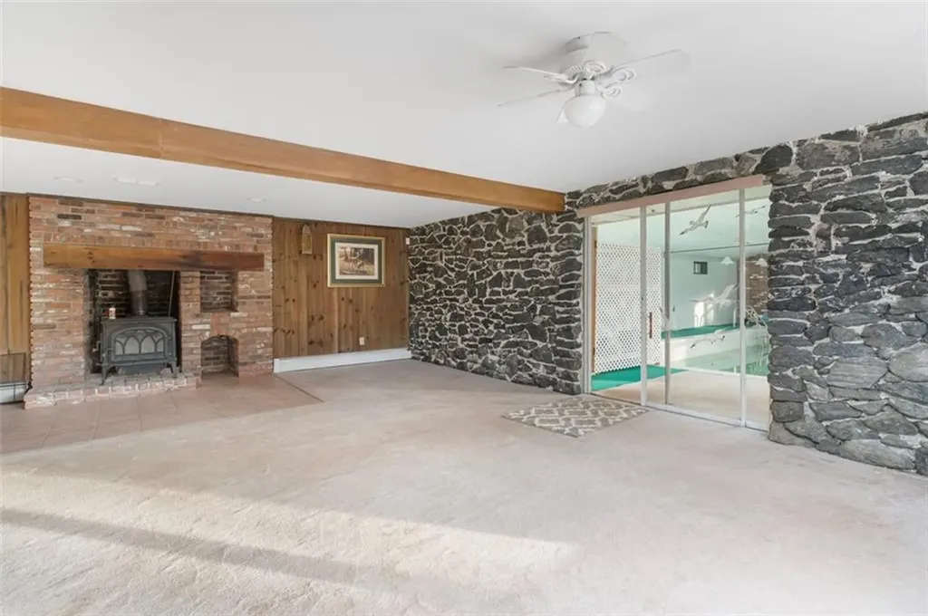 313 Station Street Coventry RI 02816