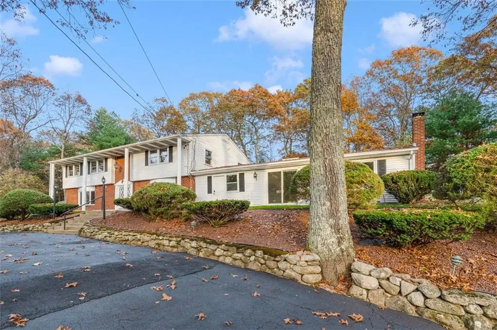 313 Station Street Coventry RI 02816