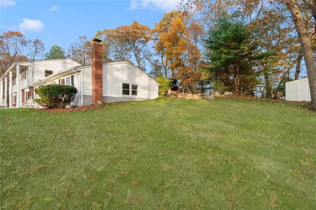 313 Station Street Coventry RI 02816