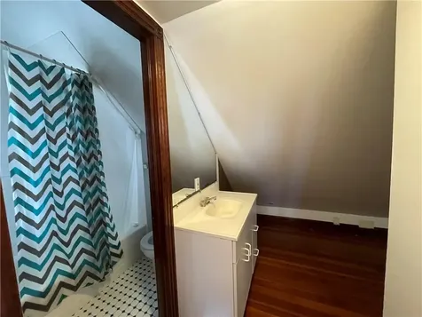 37 Edward Street Newport RI 02840