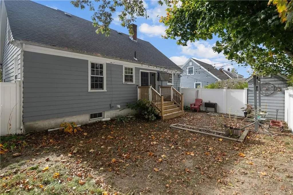 47 Admiral Kalbfus Road Newport RI 02840