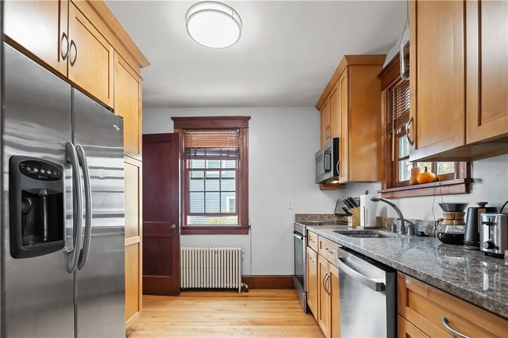 47 Admiral Kalbfus Road Newport RI 02840