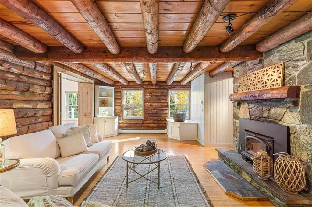 30 Burr Avenue Barrington RI 02806
