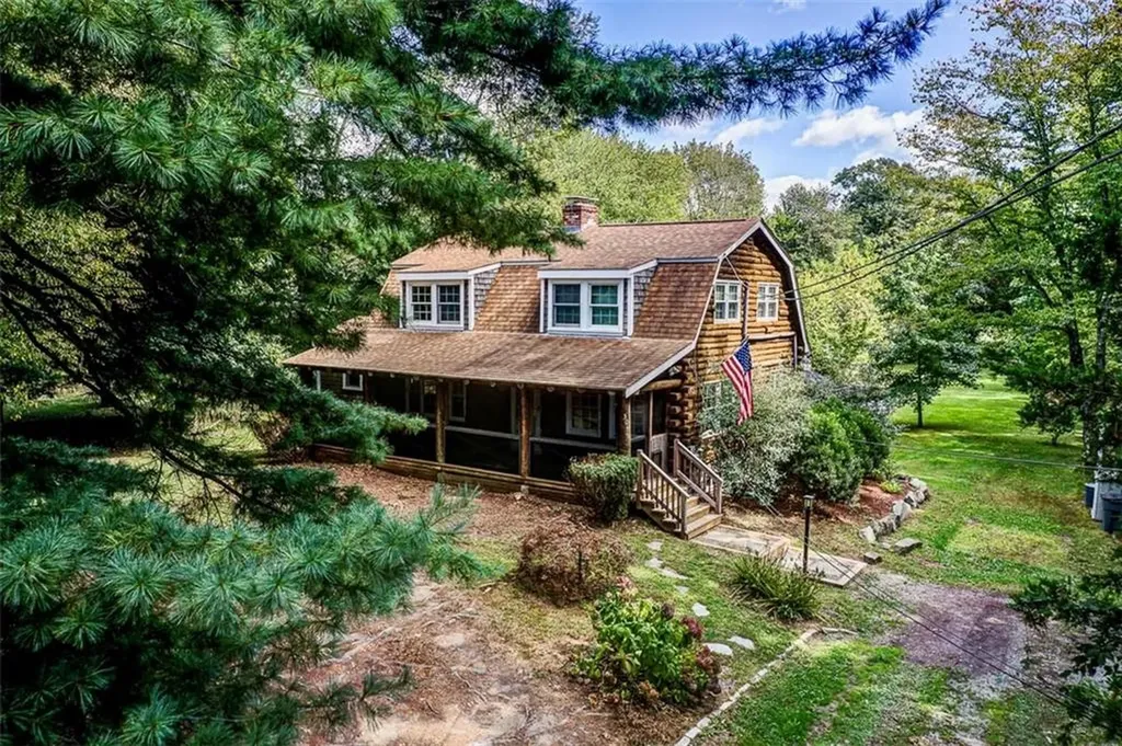 30 Burr Avenue Barrington RI 02806