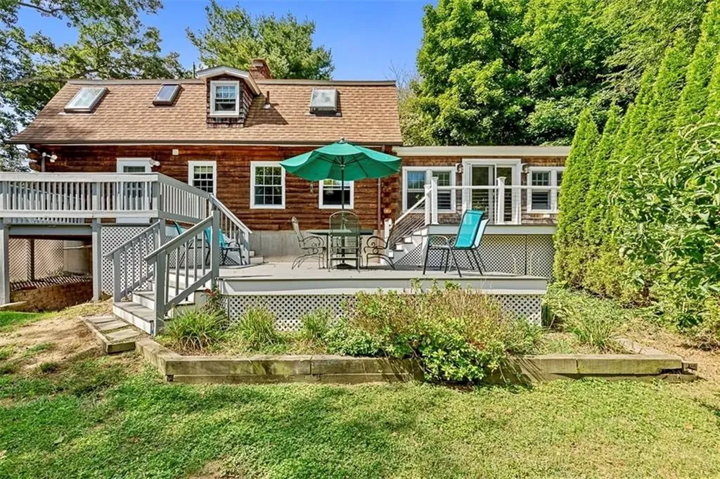 30 Burr Avenue Barrington RI 02806