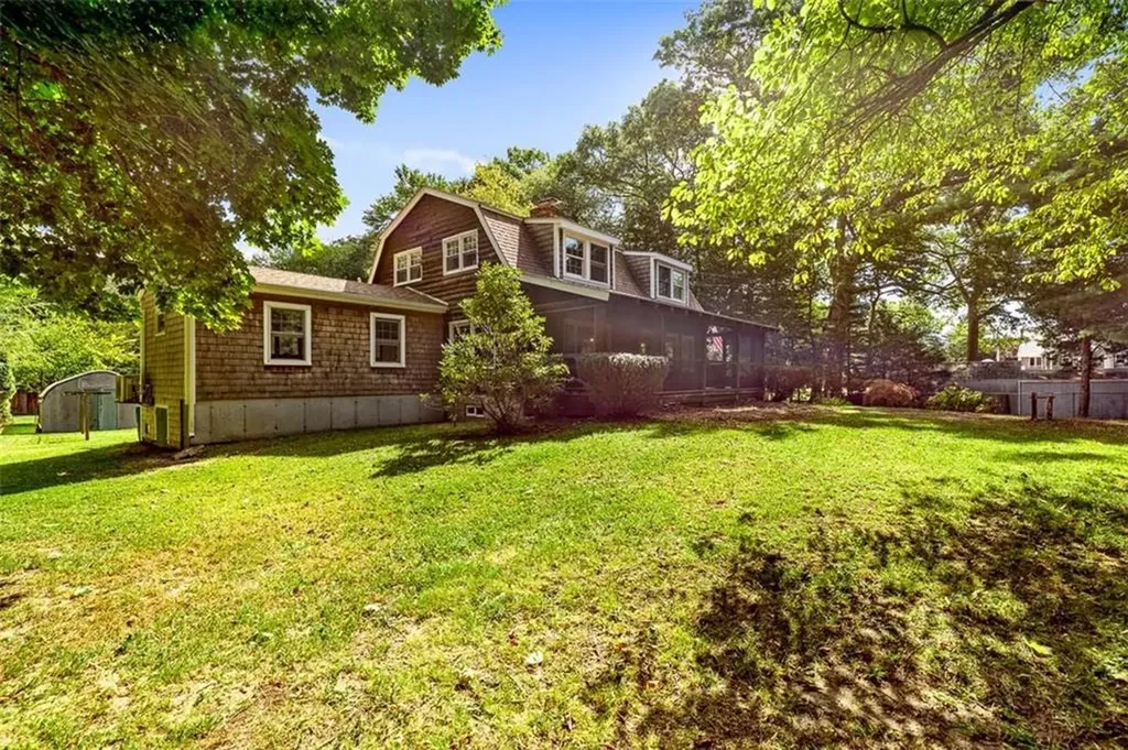 30 Burr Avenue Barrington RI 02806