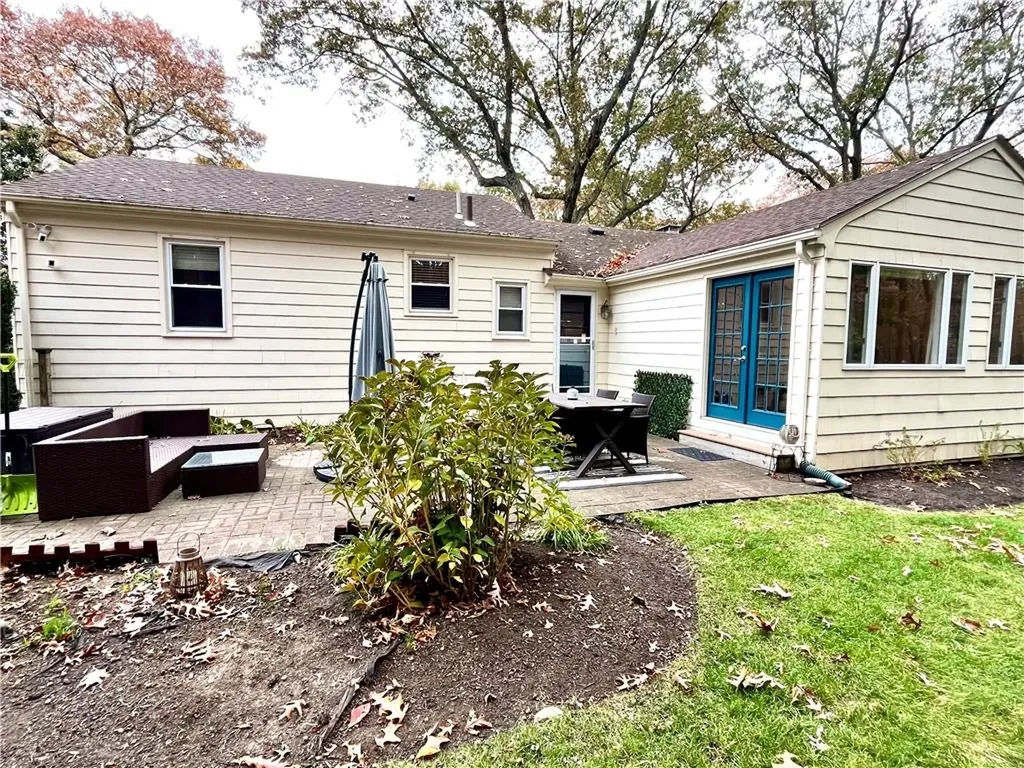 59 Darling Street Warwick RI 02886