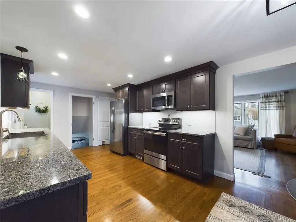 59 Darling Street Warwick RI 02886