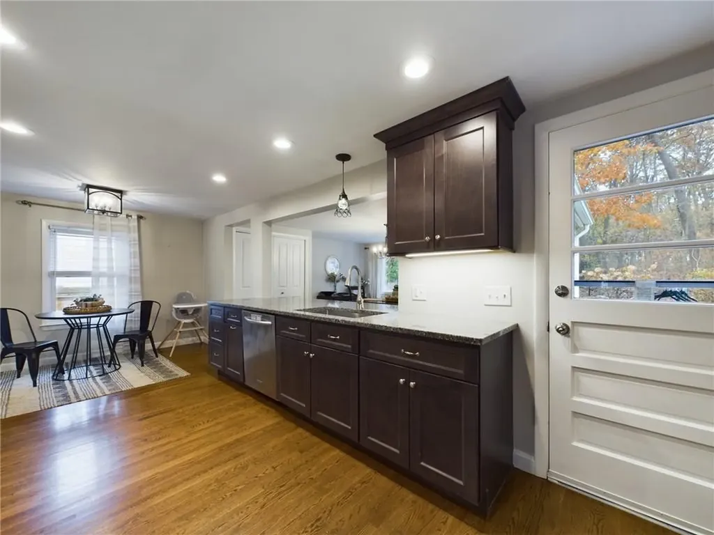 59 Darling Street Warwick RI 02886