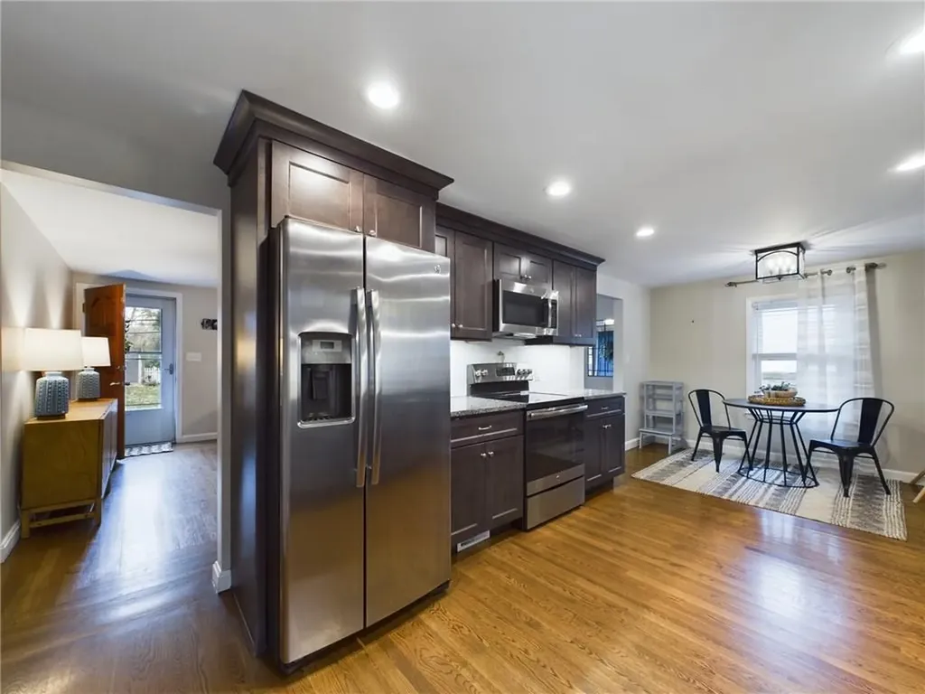 59 Darling Street Warwick RI 02886