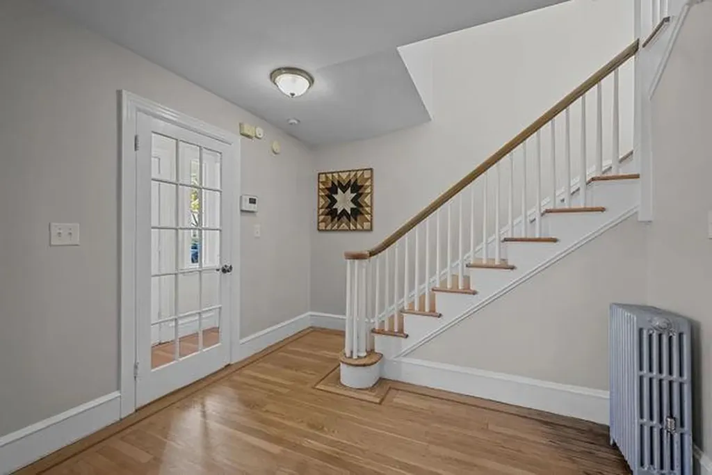 188 Canton Street Providence RI 02908