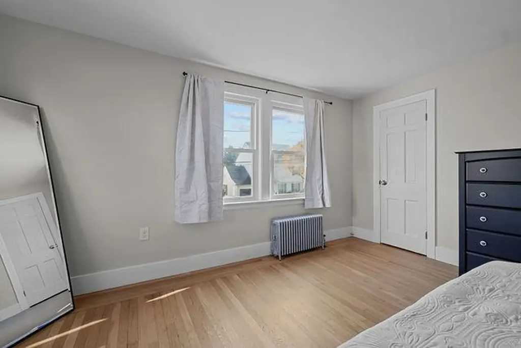 188 Canton Street Providence RI 02908