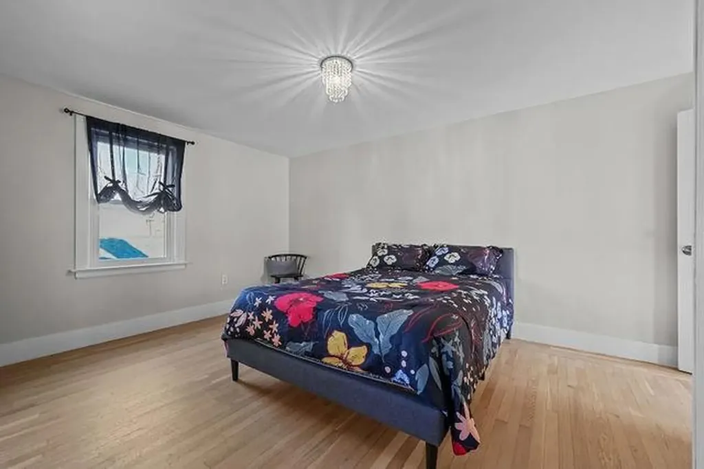188 Canton Street Providence RI 02908