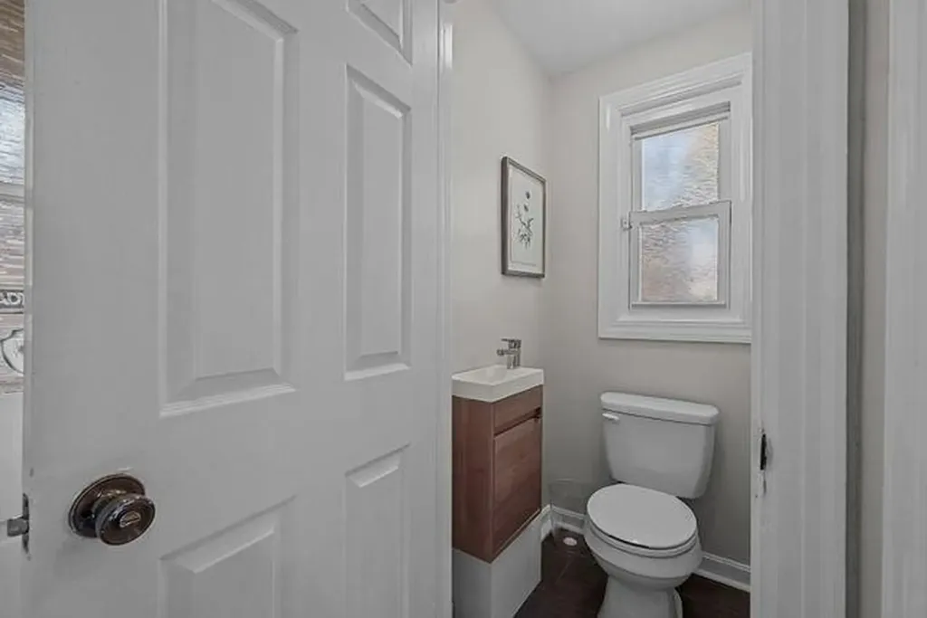 188 Canton Street Providence RI 02908