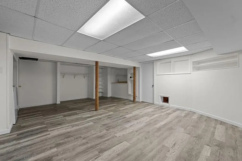 188 Canton Street Providence RI 02908