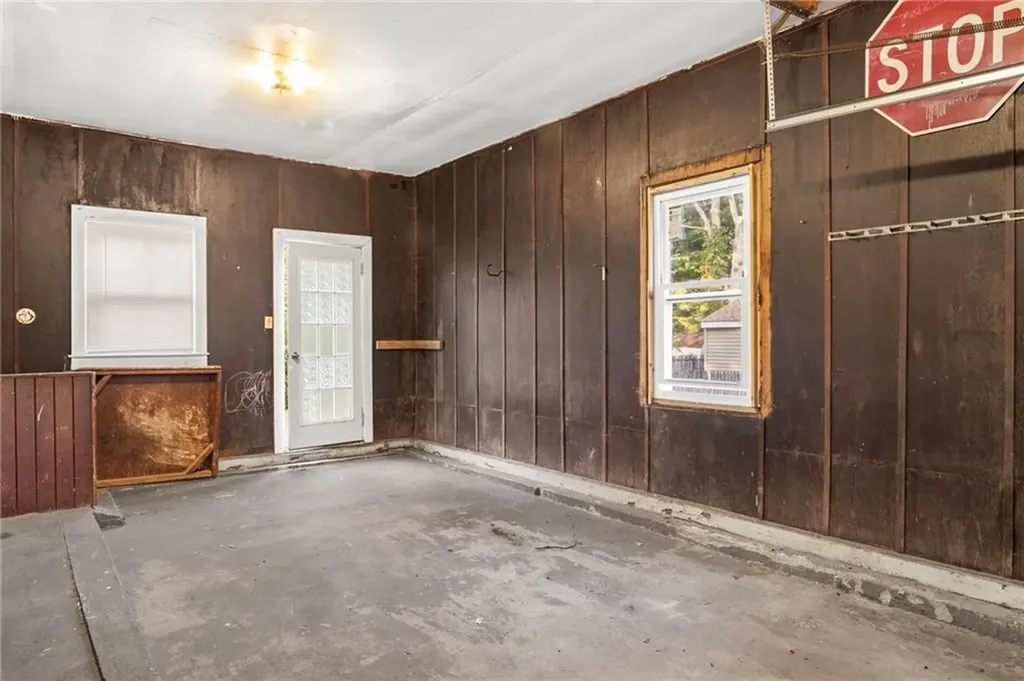 28 Florida Avenue Coventry RI 02816