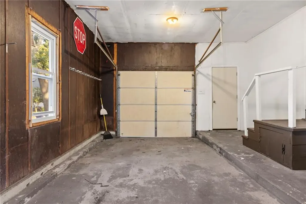 28 Florida Avenue Coventry RI 02816