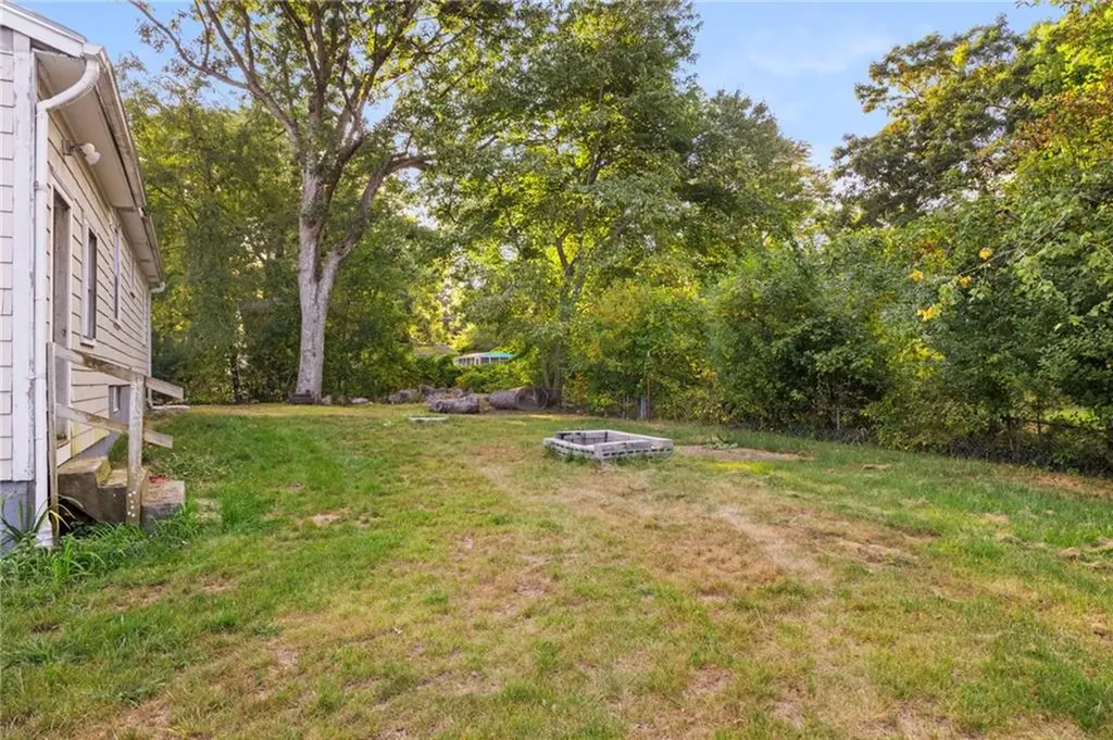 28 Florida Avenue Coventry RI 02816