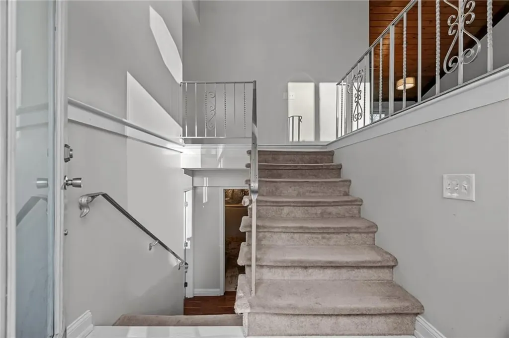 1420 Chopmist Hill Road Scituate RI 02857
