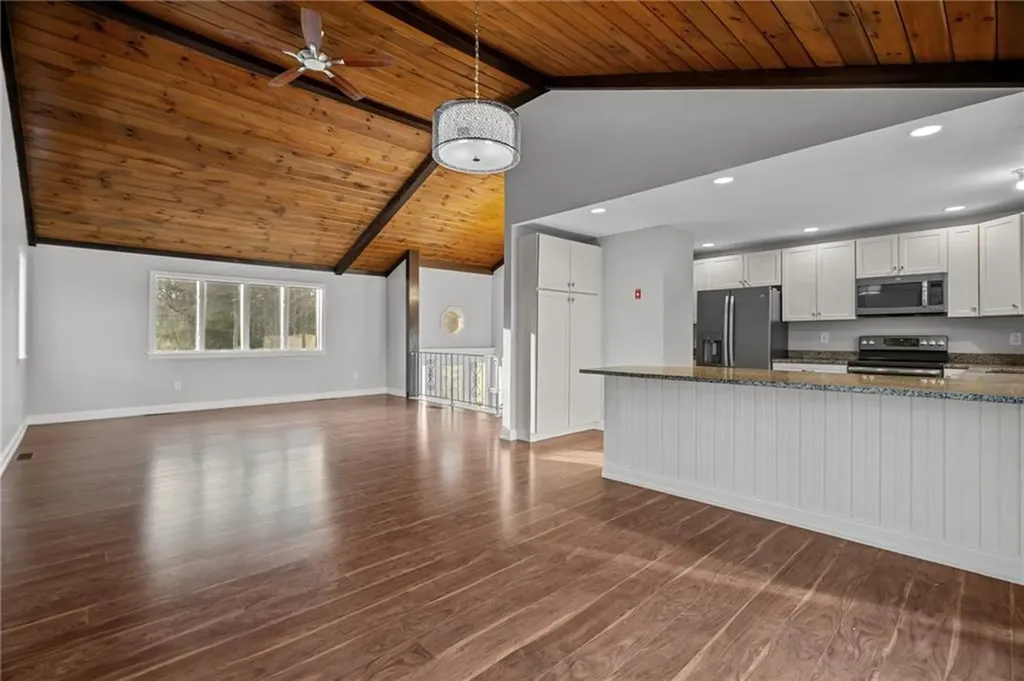 1420 Chopmist Hill Road Scituate RI 02857
