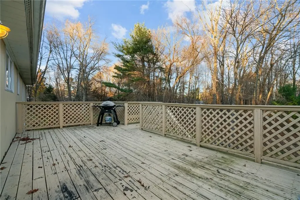 1420 Chopmist Hill Road Scituate RI 02857