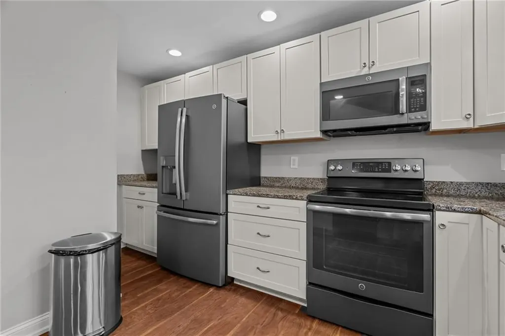 1420 Chopmist Hill Road Scituate RI 02857