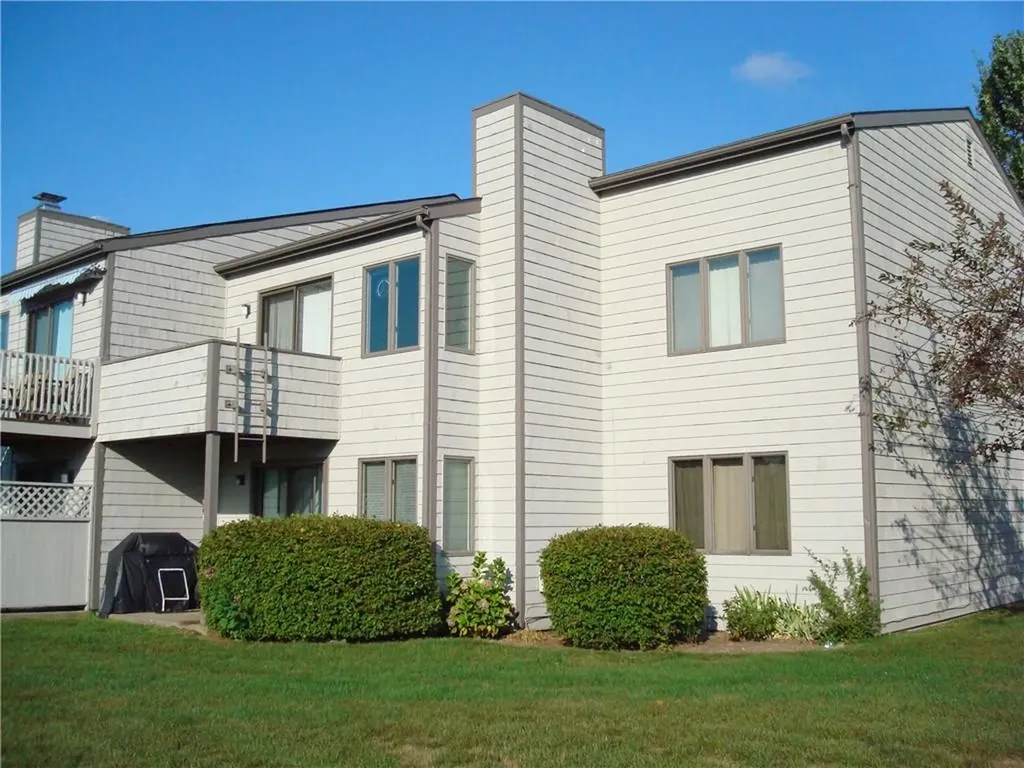 66 Sea Breeze Lane Bristol RI 02809