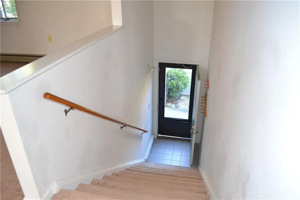 66 Sea Breeze Lane Bristol RI 02809
